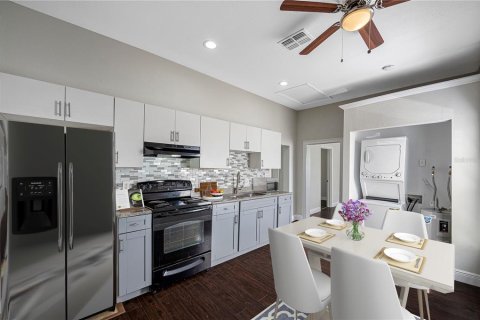 Villa ou maison à vendre à Tampa, Floride: 3 chambres, 83.8 m2 № 2355658 - photo 5