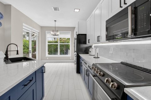 Touwnhouse à vendre à Hypoluxo, Floride: 3 chambres, 226.03 m2 № 2089542 - photo 21