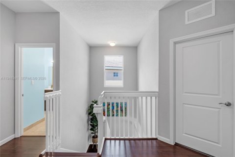 Купить виллу или дом в Хомстед, Флорида 4 спальни, 224.82м2, № 2006661 - фото 22