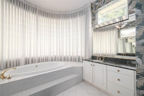 Casa en venta en Lake Mary, Florida, 4 dormitorios, 290.41 m2 № 1852825 - foto 18