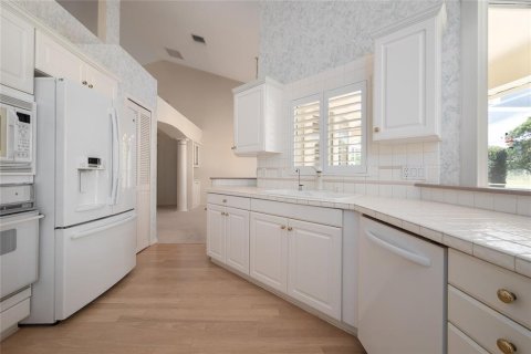 Casa en venta en Lake Mary, Florida, 4 dormitorios, 290.41 m2 № 1852825 - foto 5