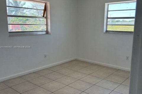 Copropriété à louer à Miami, Floride: 2 chambres, 60.39 m2 № 1997685 - photo 8