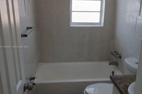 Copropriété à louer à Miami, Floride: 2 chambres, 60.39 m2 № 1997685 - photo 6