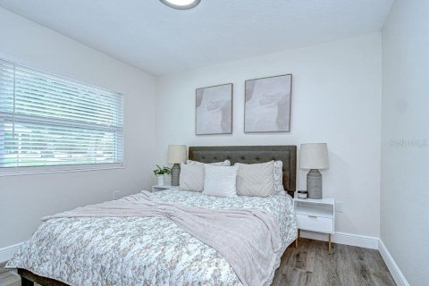 House in Tampa, Florida 3 bedrooms, 96.99 sq.m. № 1808484 - photo 13
