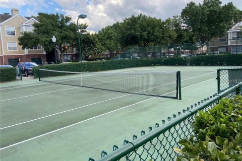 Condo in Orlando, Florida, 1 bedroom № 1725071 - photo 13