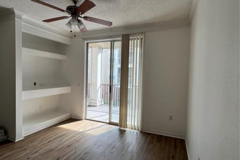 Condo in Orlando, Florida, 1 bedroom № 1725071 - photo 4