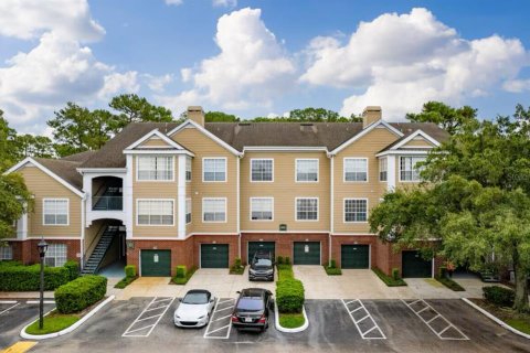 Condo in Orlando, Florida, 1 bedroom № 1725071 - photo 1