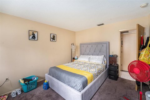 Condo in Clearwater, Florida, 1 bedroom  № 1814979 - photo 12