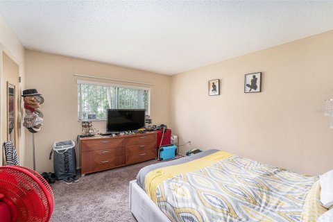 Condo in Clearwater, Florida, 1 bedroom  № 1814979 - photo 11