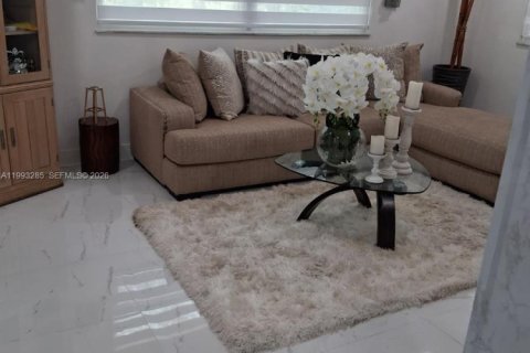 Купить виллу или дом в Джэксонвилл, Флорида 3 спальни, № 2057099 - фото 2