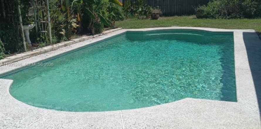 Дом в Джэксонвилл, Флорида 3 спальни № 2057099