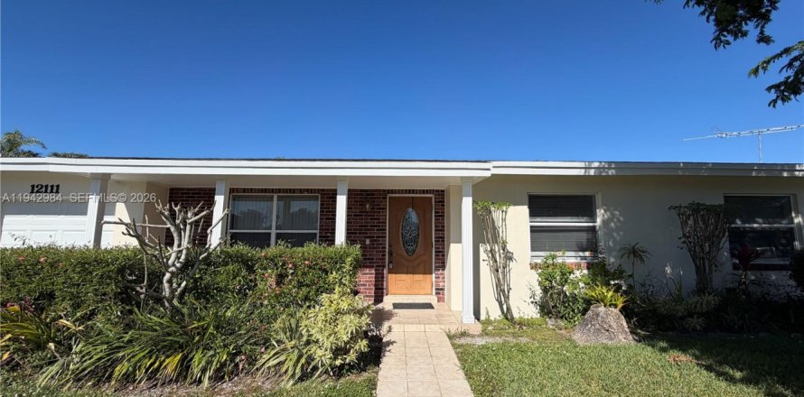 Villa ou maison à Miami, Floride 4 chambres, 163.14 m2 № 1999374