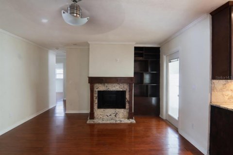 House in Winter Park, Florida 4 bedrooms, 194.35 sq.m. № 2203685 - photo 7