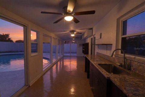 House in Winter Park, Florida 4 bedrooms, 194.35 sq.m. № 2203685 - photo 9