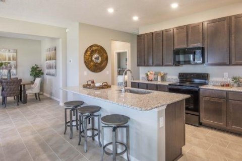 House in Edgewater, Florida 3 bedrooms, 174.28 sq.m. № 2219300 - photo 2