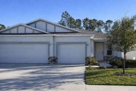 House in Edgewater, Florida 3 bedrooms, 174.28 sq.m. № 2219300