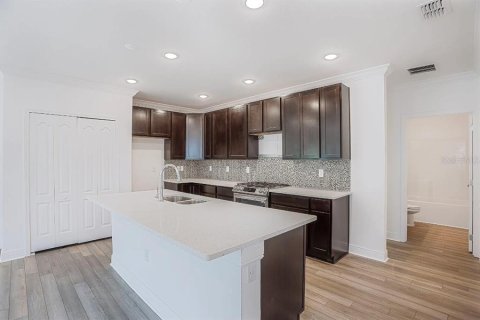 House in Edgewater, Florida 3 bedrooms, 174.28 sq.m. № 2219300 - photo 16