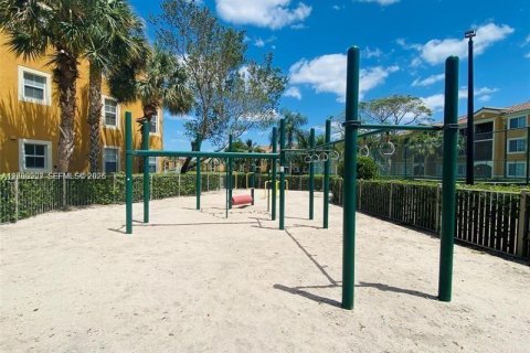 Copropriété à louer à Miramar, Floride: 2 chambres, 78.97 m2 № 2065014 - photo 21