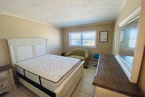 Condo in Cape Canaveral, Florida, 1 bedroom  № 1831262 - photo 9