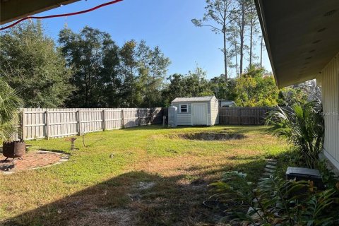 House in Newberry, Florida 3 bedrooms, 212.75 sq.m. № 1918644 - photo 16