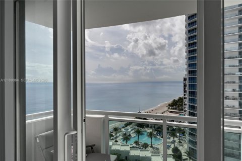 Condominio en venta en Hollywood, Florida, 2 dormitorios, 116.22 m2 № 2422839 - foto 30