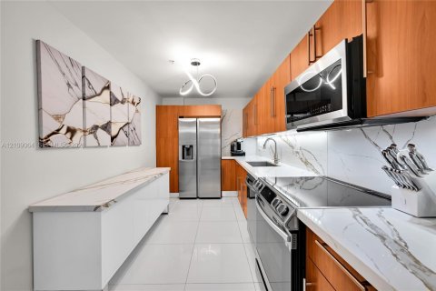 Condominio en venta en Hollywood, Florida, 2 dormitorios, 116.22 m2 № 2422839 - foto 10
