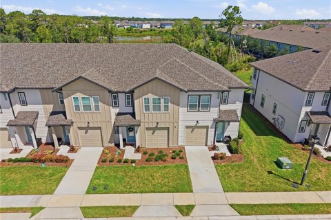 Touwnhouse à vendre à Davenport, Floride: 3 chambres, 153.57 m2 № 2329626 - photo 8