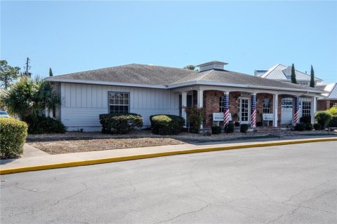 Commercial property in Spring Hill, Florida 423.45 sq.m. № 2217202 - photo 6