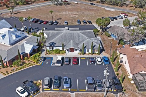 Commercial property in Spring Hill, Florida 423.45 sq.m. № 2217202 - photo 5