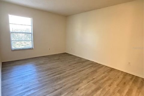 Condo in Tampa, Florida, 2 bedrooms № 2258261 - photo 20