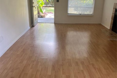 Condo in Tampa, Florida, 2 bedrooms № 2258261 - photo 8