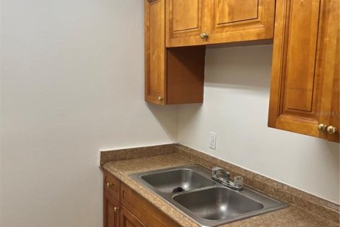 Condo in Tampa, Florida, 2 bedrooms № 2258261 - photo 11