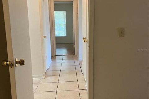 Condo in Tampa, Florida, 2 bedrooms № 2258261 - photo 16