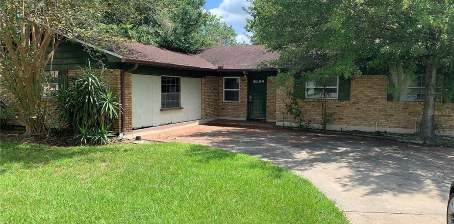 House in Altamonte Springs, Florida 3 bedrooms, 226.5 sq.m. № 1336900