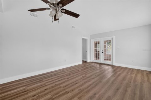 Touwnhouse à vendre à Eustis, Floride: 2 chambres, 115.2 m2 № 2373286 - photo 6