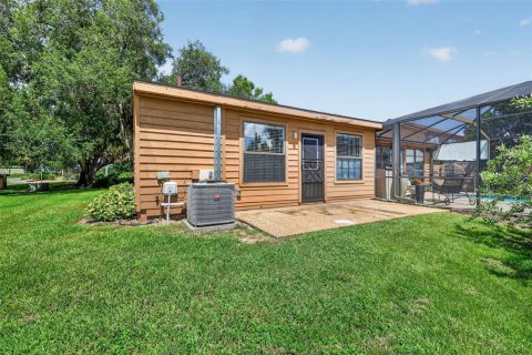 Touwnhouse à vendre à Eustis, Floride: 2 chambres, 115.2 m2 № 2373286 - photo 21