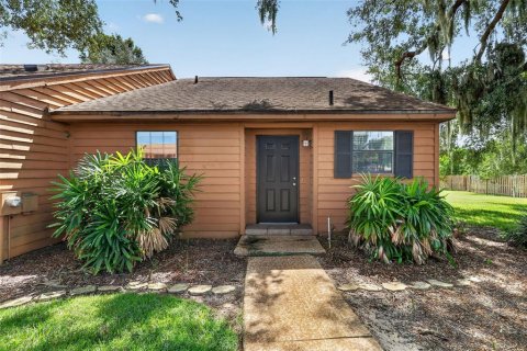 Touwnhouse à Eustis, Floride 2 chambres, 115.2 m2 № 2373286
