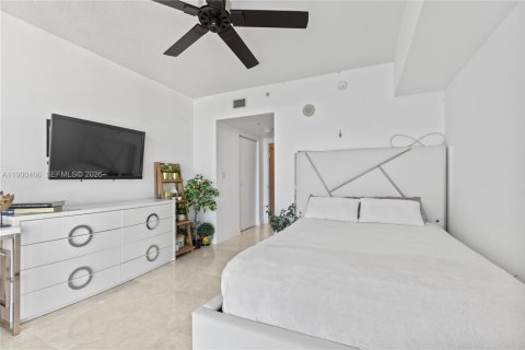 Купить кондоминиум в Санни-Айлс-Бич, Флорида 2 спальни, 159.33м2, № 2085813 - фото 25
