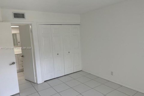 Condo in Weston, Florida, 2 bedrooms  № 1703986 - photo 10