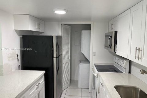 Condo in Weston, Florida, 2 bedrooms  № 1703986 - photo 5