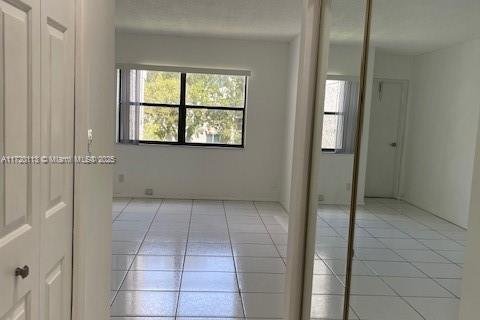 Condo in Weston, Florida, 2 bedrooms  № 1703986 - photo 8