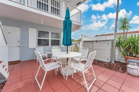 Copropriété à louer à Lauderdale-by-the-Sea, Floride: 1 chambre, 47.38 m2 № 2040004 - photo 4