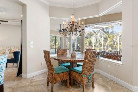 Casa en venta en Palm Coast, Florida, 6 dormitorios, 382.94 m2 № 1530298 - foto 24