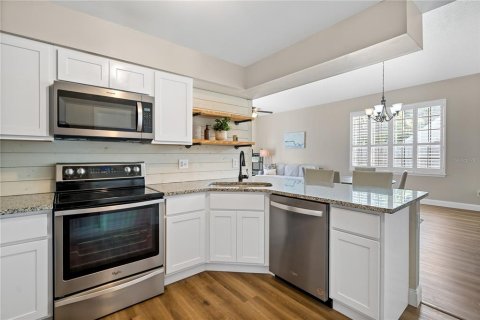 Duplex in Orlando, Florida 3 bedrooms, 151.43 sq.m. № 1875808 - photo 4
