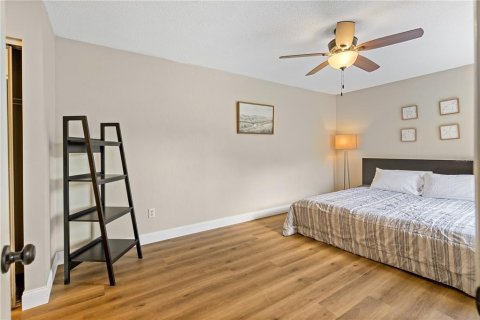 Duplex in Orlando, Florida 3 bedrooms, 151.43 sq.m. № 1875808 - photo 14