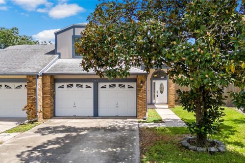 Duplex in Orlando, Florida 3 bedrooms, 151.43 sq.m. № 1875808 - photo 1