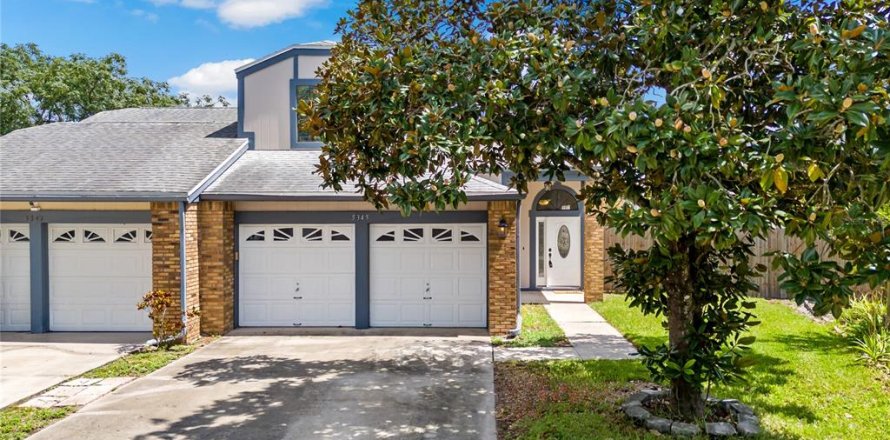 Duplex in Orlando, Florida 3 bedrooms, 151.43 sq.m. № 1875808