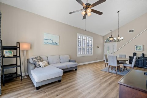 Duplex in Orlando, Florida 3 bedrooms, 151.43 sq.m. № 1875808 - photo 23