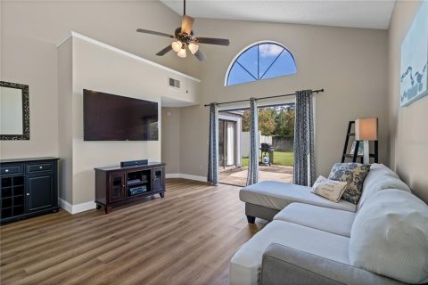 Duplex in Orlando, Florida 3 bedrooms, 151.43 sq.m. № 1875808 - photo 29