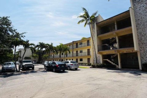 Condominio en alquiler en Coral Springs, Florida, 1 dormitorio, 83.61 m2 № 2084978 - foto 25